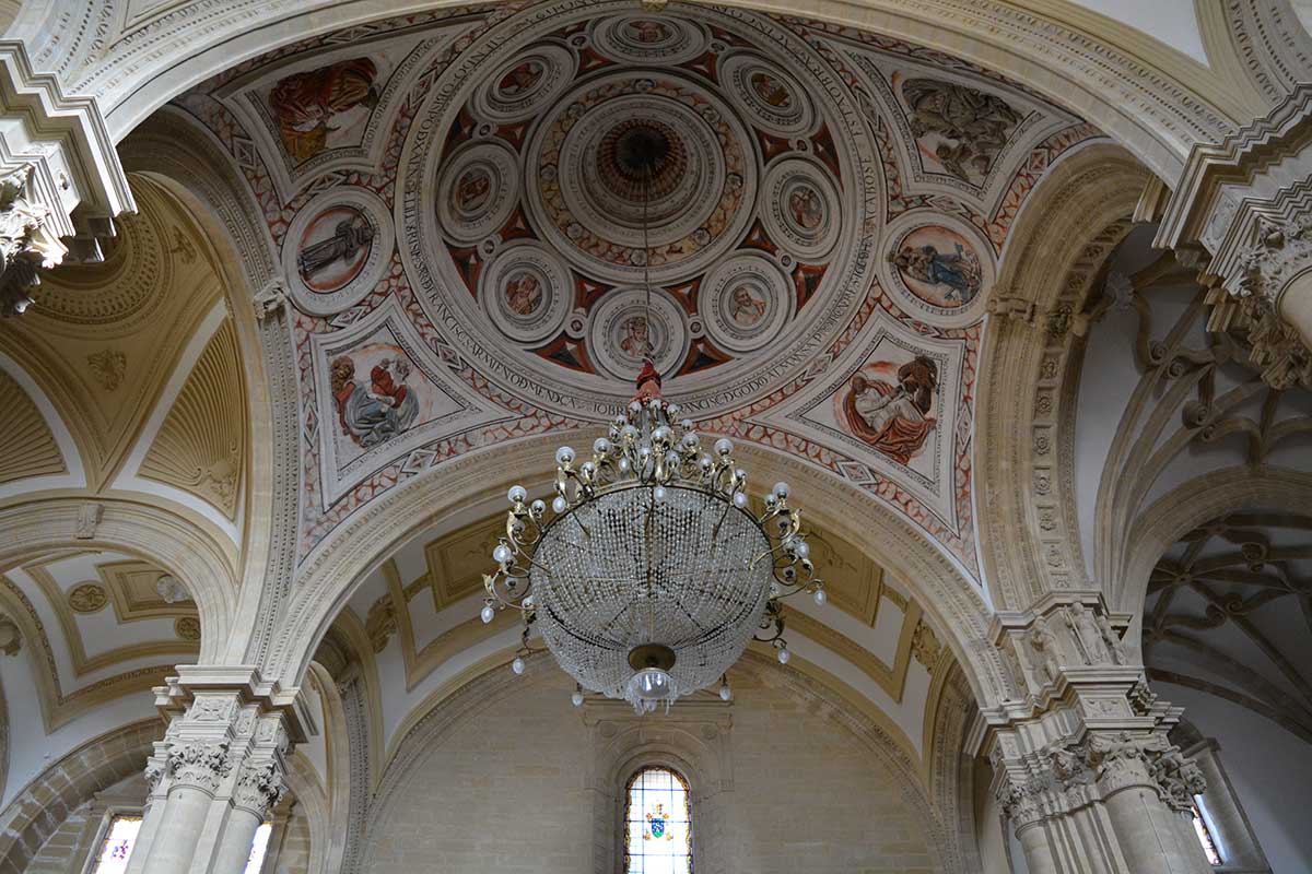 interior catedral de baeza