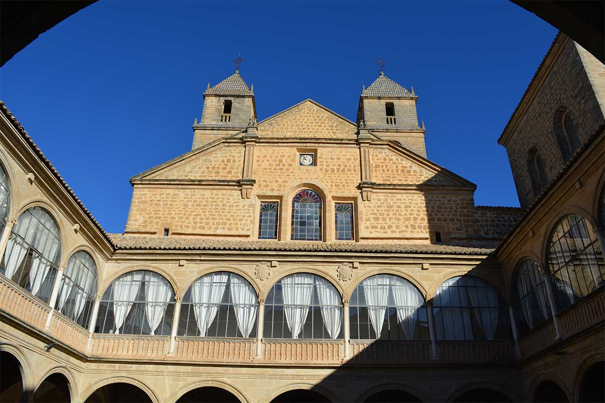 hospital de santiago ubeda